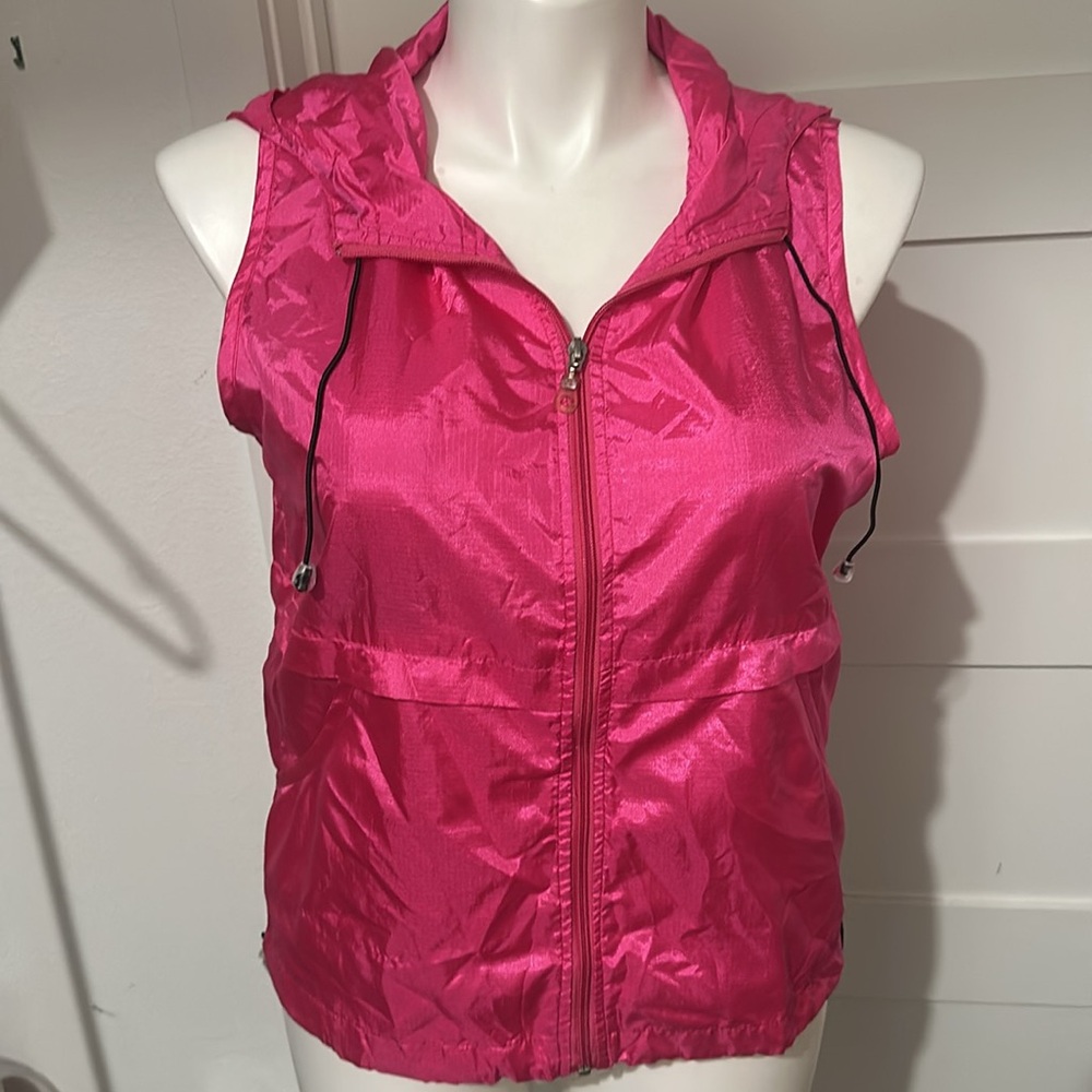 FU DA Sport Lightweight Hooded Vest Size L